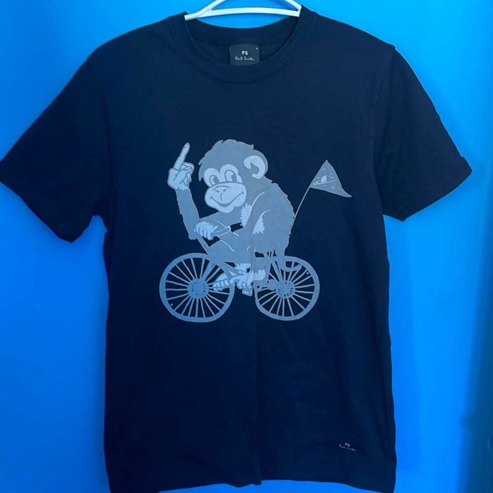 Paul Smith T-shirt. Size M new without tags. Never worn